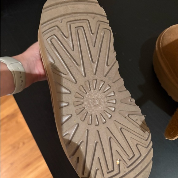 Women’s Neumel Ugg boots size 6 - Picture 6 of 7